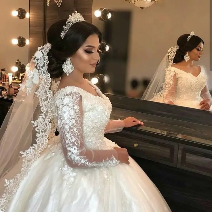 pretty bride set for her wedding