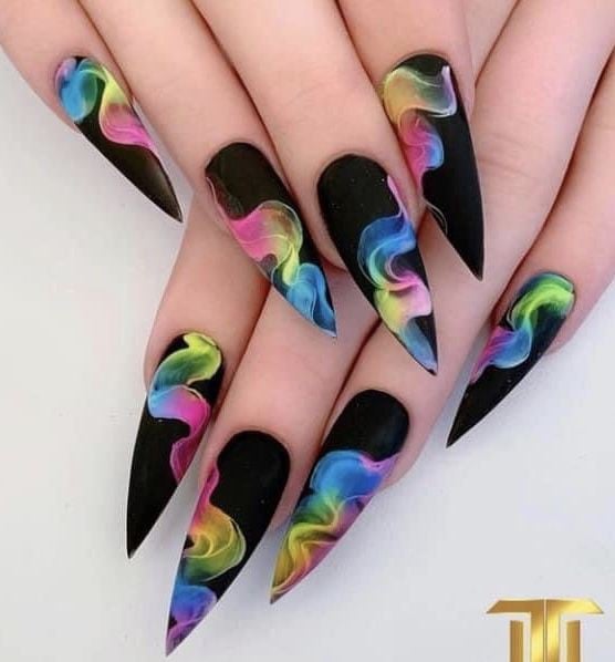 pretty fashion nails design