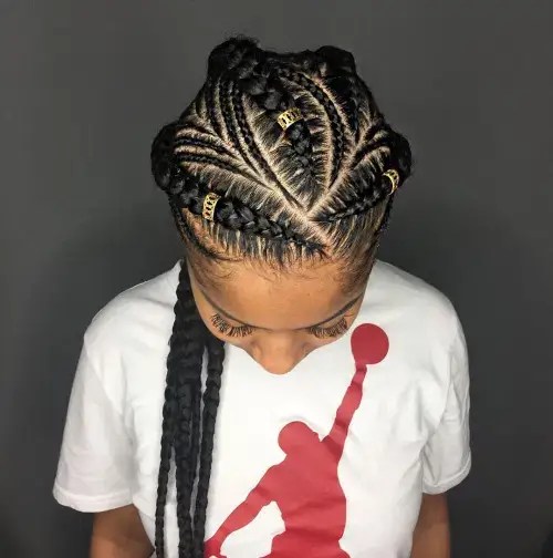 lady wearing cornrows hairstyle
