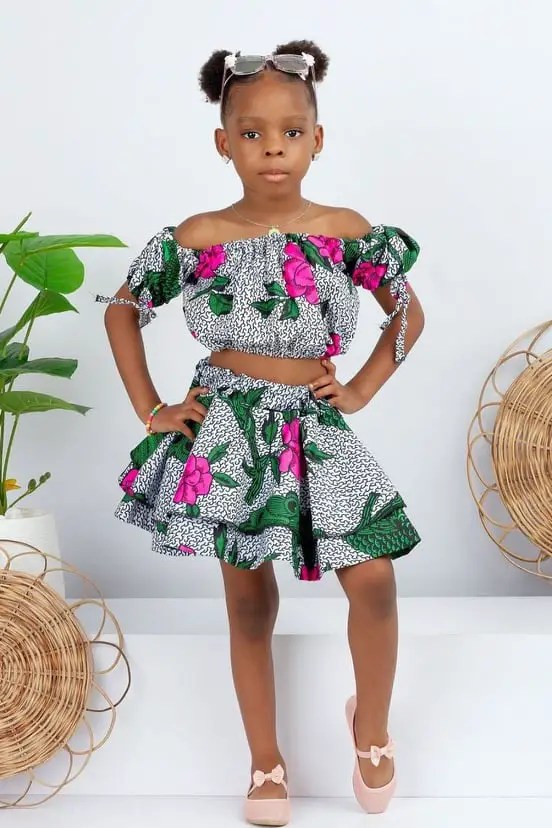girl wearing ankara two-piece outfit