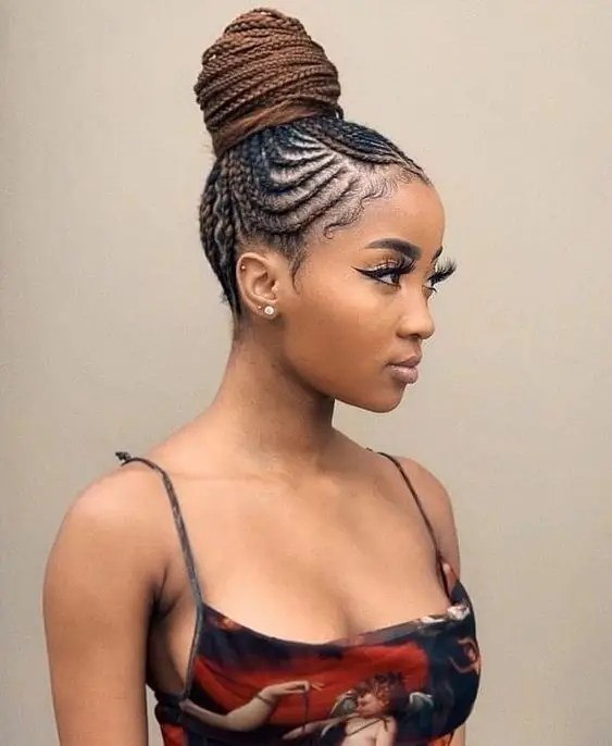 Woman rocking beadless Fulani braids