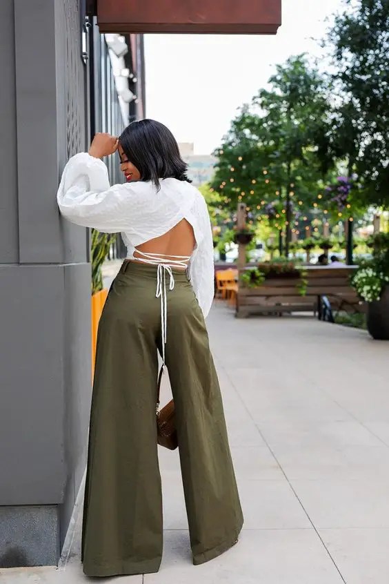 Cute coordination ideas for women wearing wide pants and shirts