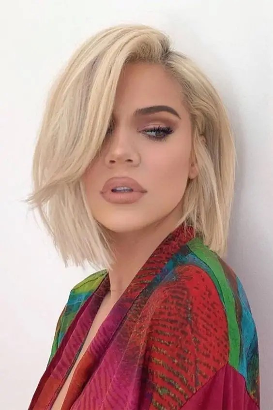 hot woman wearing short blonde hair