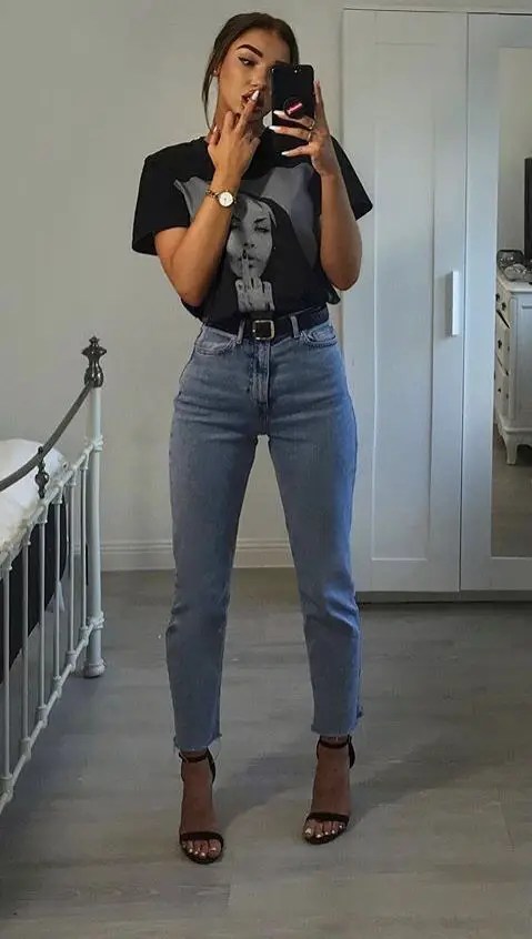 Cute outfit ideas for women rocking jeans and t-shirts
