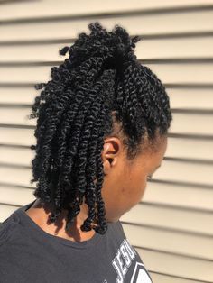 Women's Half Up Half Down 2 Strand Twist
