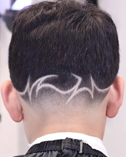 Back view of haircut with pattern