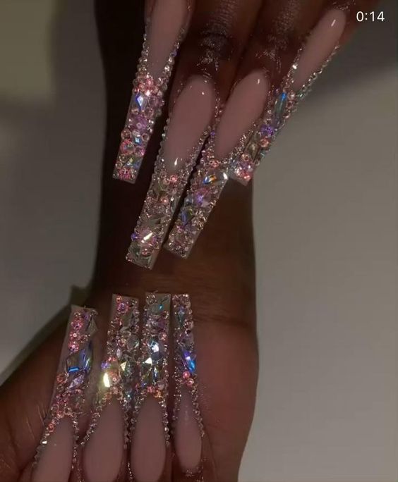 glitter bomb nails