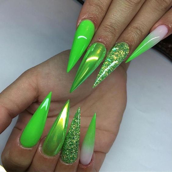 Pointed lime nail design 2023 where women swing