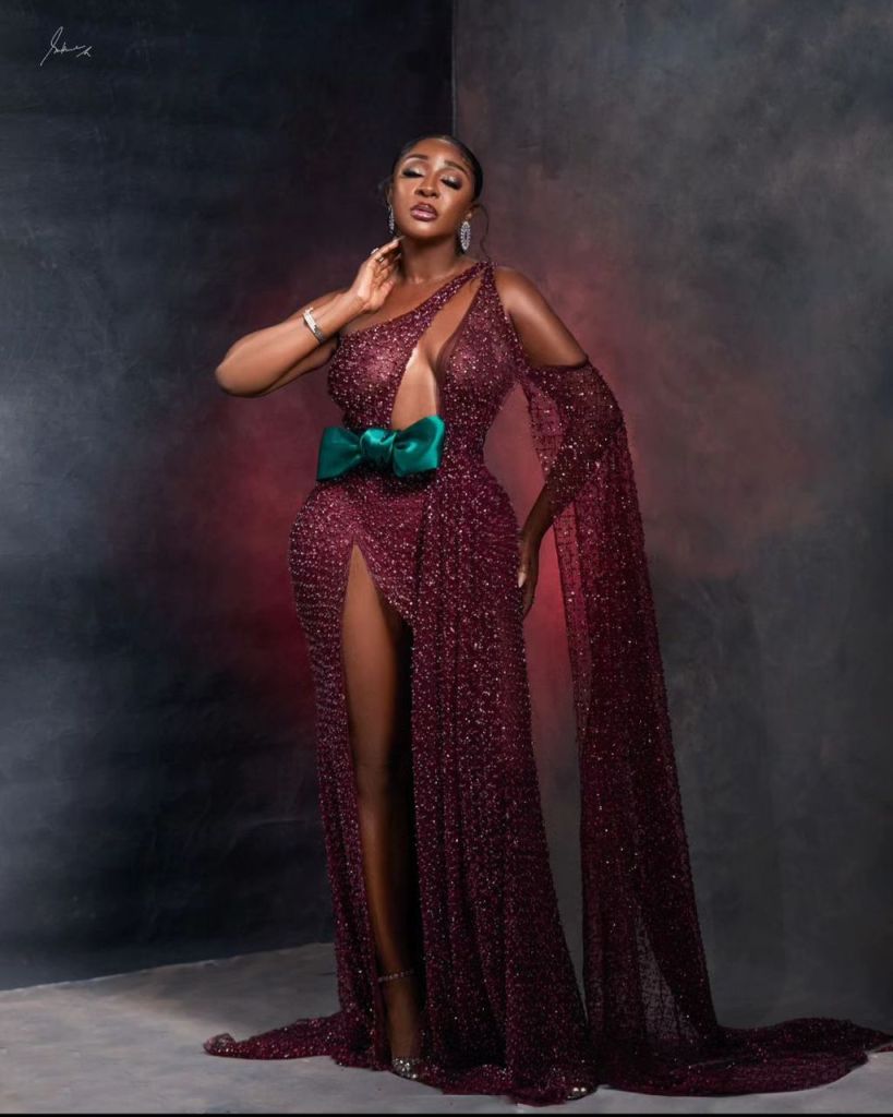 Ini Ed looks stunning on the red carpet of the amvca nominees gala