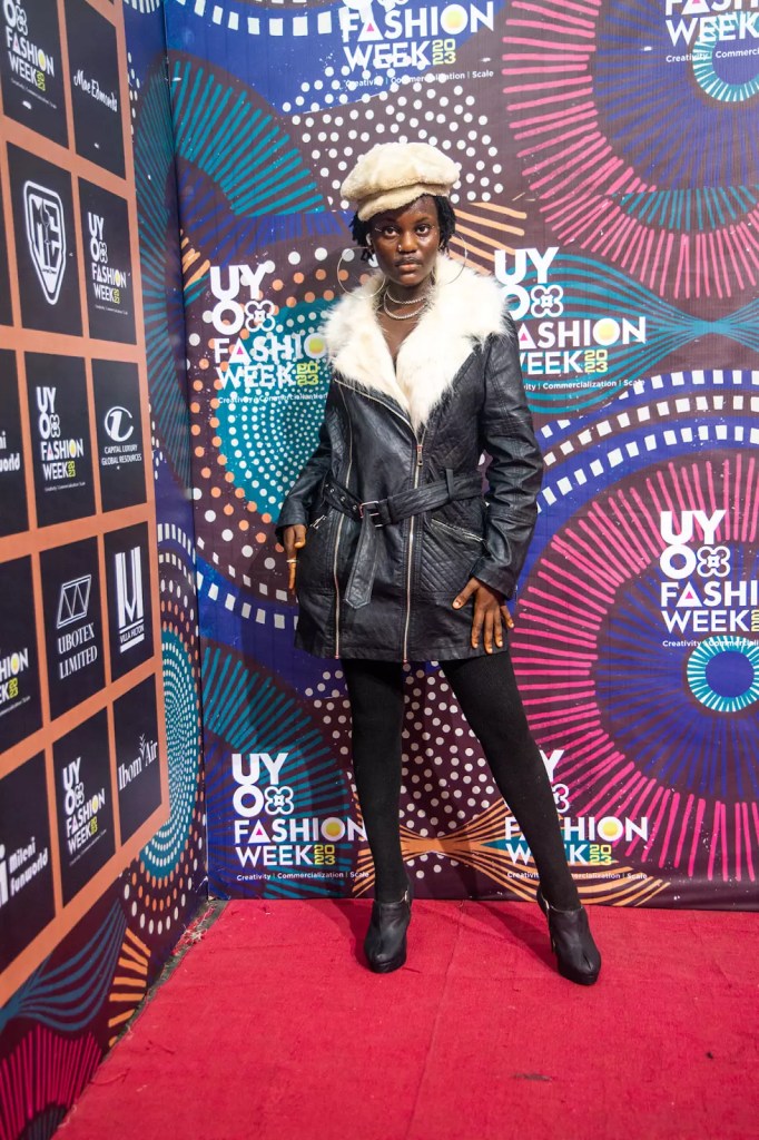 Beautiful girl rocks Arte look on the red carpet.