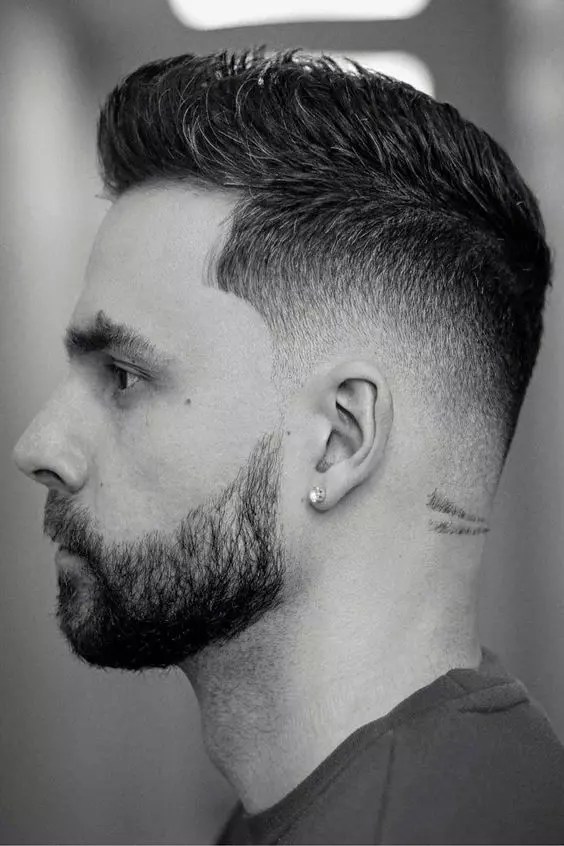 Side view of medium fade styling with line design