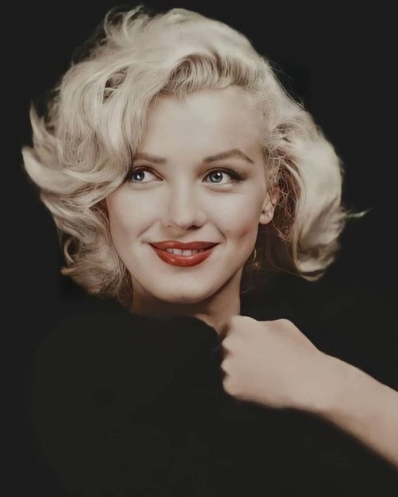 28 ideias arrebatadoras para um novo visual – Svelte Magazine 24 Marilyn Monroe está deslumbrante em seu bob clássico