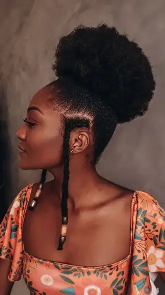 lady wearing natural hair bun