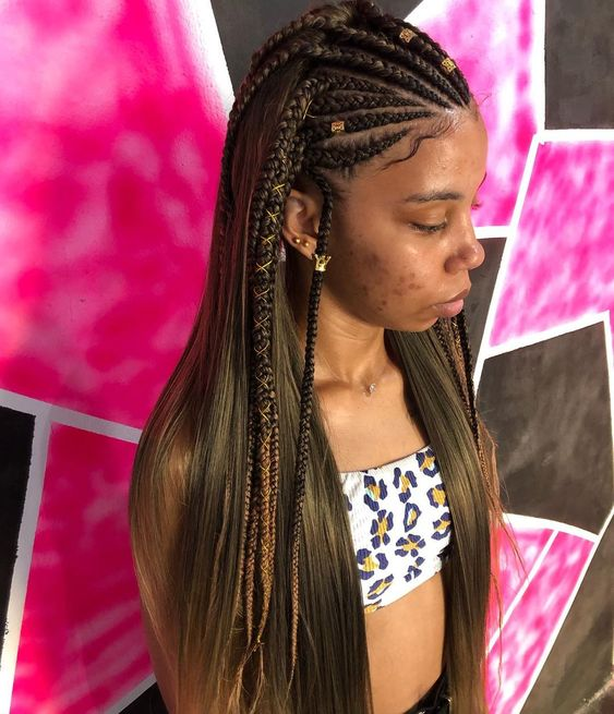 Girl wearing Fulani braid with long hair